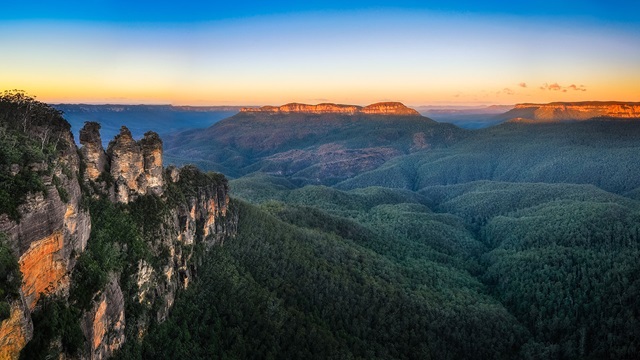 Environment-natural-resources-trees-mountains-greens-horizon-AdobeStock_210930785